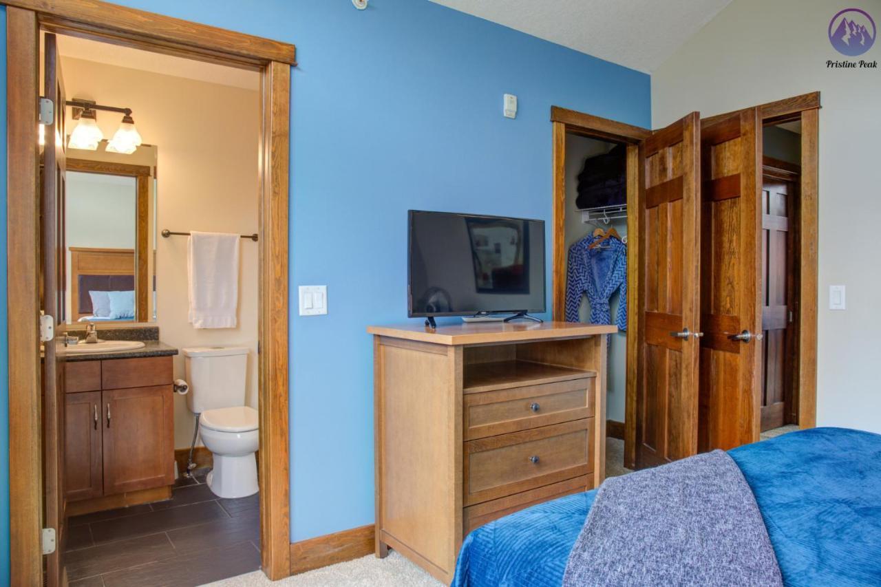Fire Mountain Two Bedroom Condo Canmore Esterno foto