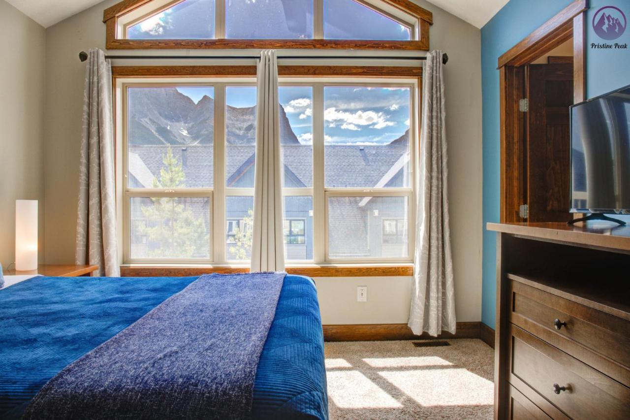 Fire Mountain Two Bedroom Condo Canmore Esterno foto